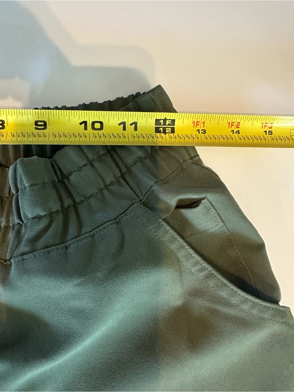 Figs women Olive Cargo Pants - Military Green - Picture 5 of 6